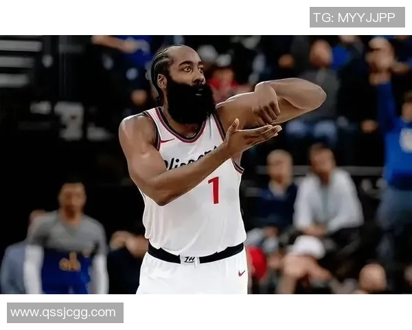 火箭大胜开拓者,哈登砍下大三双刷新记录:一场载入史册的巅峰之战